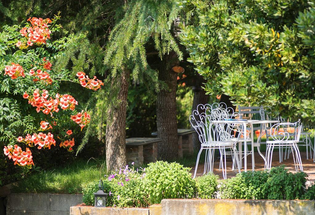 Agriturismo Albarossa Nizza Monferrato Exteriör bild